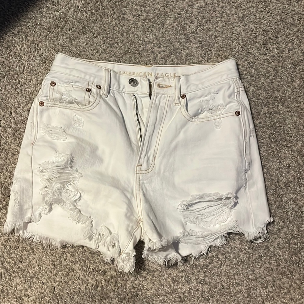 White American eagle shorts